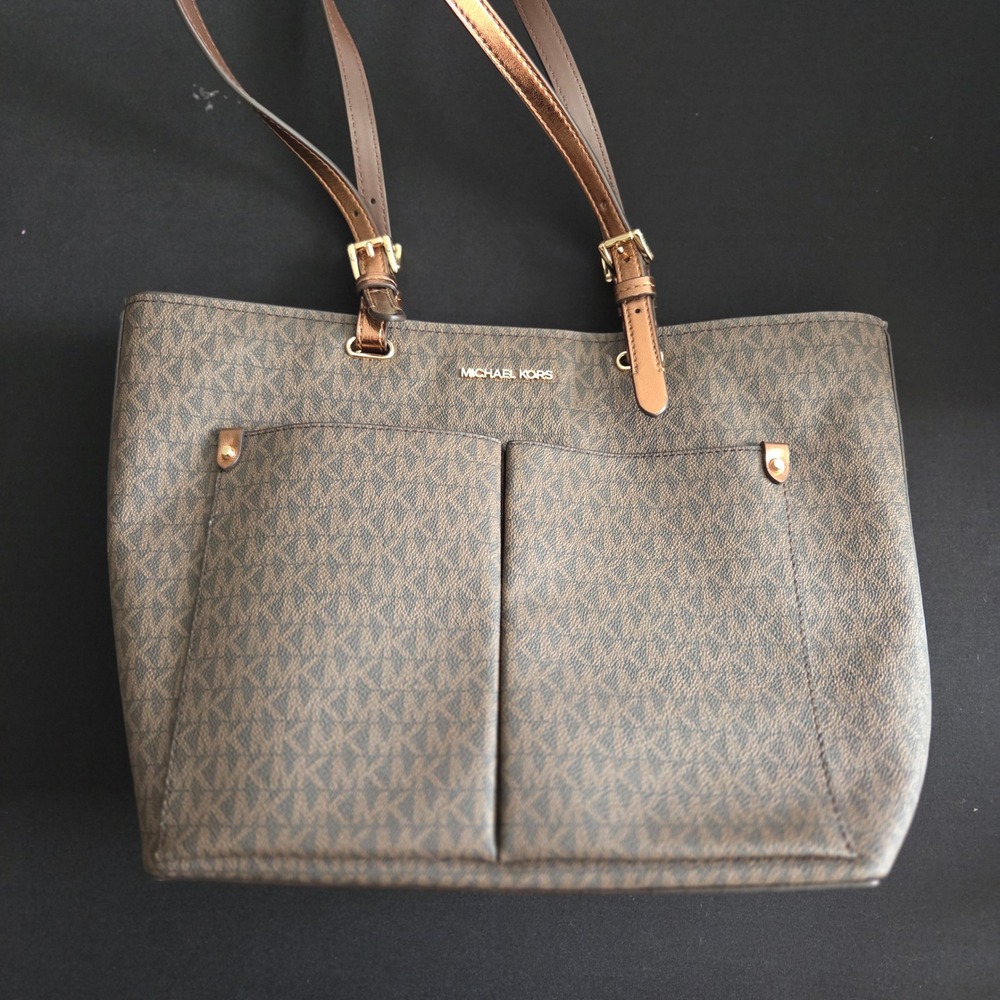 Michael Kors Jet Set Travel MD DBL Pocket Tote Mocha Brown 35H3GTVT8B NEW